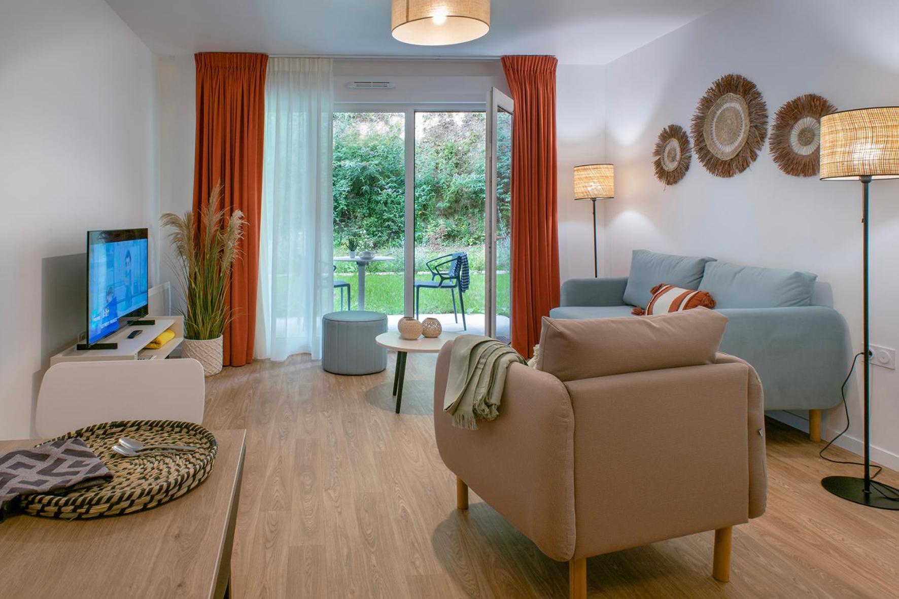 Residence Services Seniors - Domitys Les Jardins D'Ahna Dinan Exteriör bild
